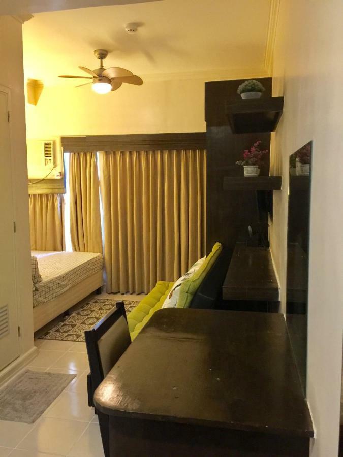 Studio Unit Cityland Prime Residence Tagaytay City Esterno foto